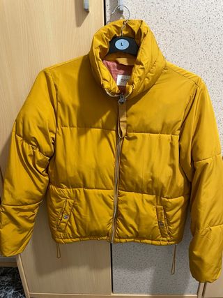 Chaqueta acolchada mostaza talla s
