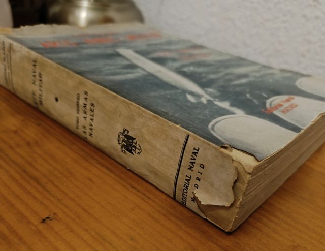 Arte Naval Militar Luis Carrero. Las armas navales