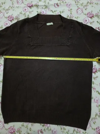 Jersey punto cuello cuadrado marrón