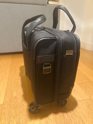maleta Samsonite PRO-DLX 6 Maletín Portátil 15.6