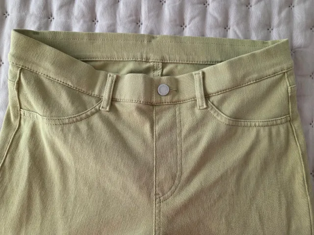 Pantalón vaquero verde