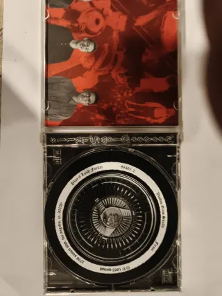 CD Woodoo Glow Skulls - Fiume