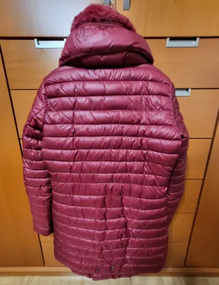 Plumas granate talla S