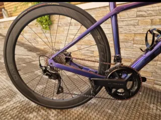 Bicicleta Trek Domane Morada arcoiris