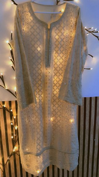 Vestido pakistaní beige y verde