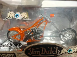 Moto a escala Von Dutch Naranja