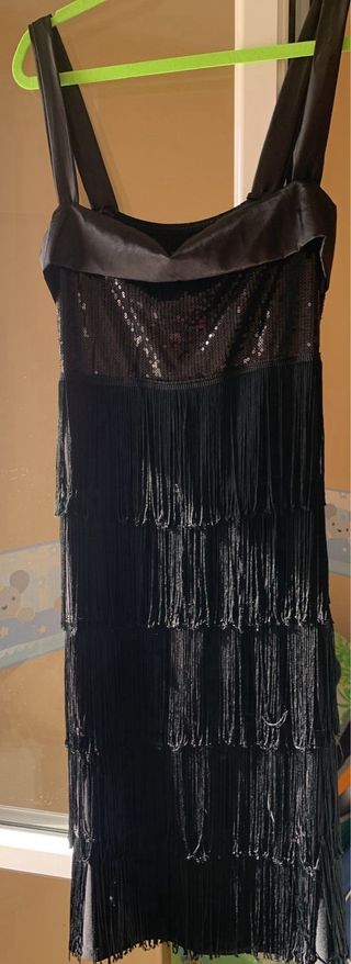 Vestido negro fiesta lentejuelas flecos