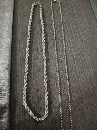 Cadenas con colgantes de plata