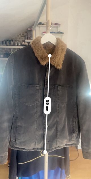 Chaqueta de pana con cuello de borrego