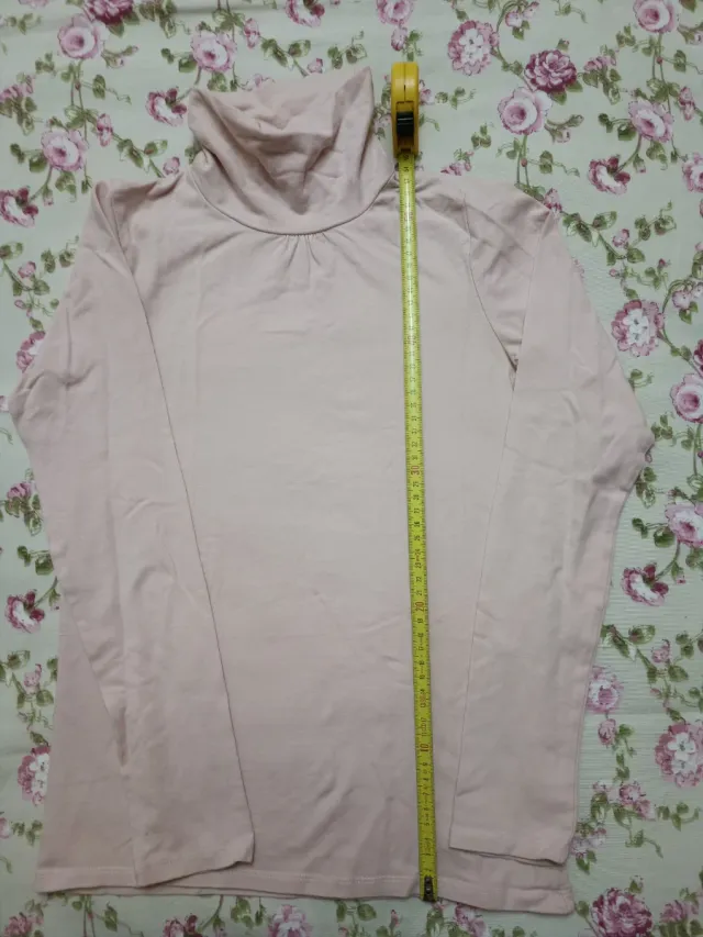 Camiseta niña cuello alto rosa