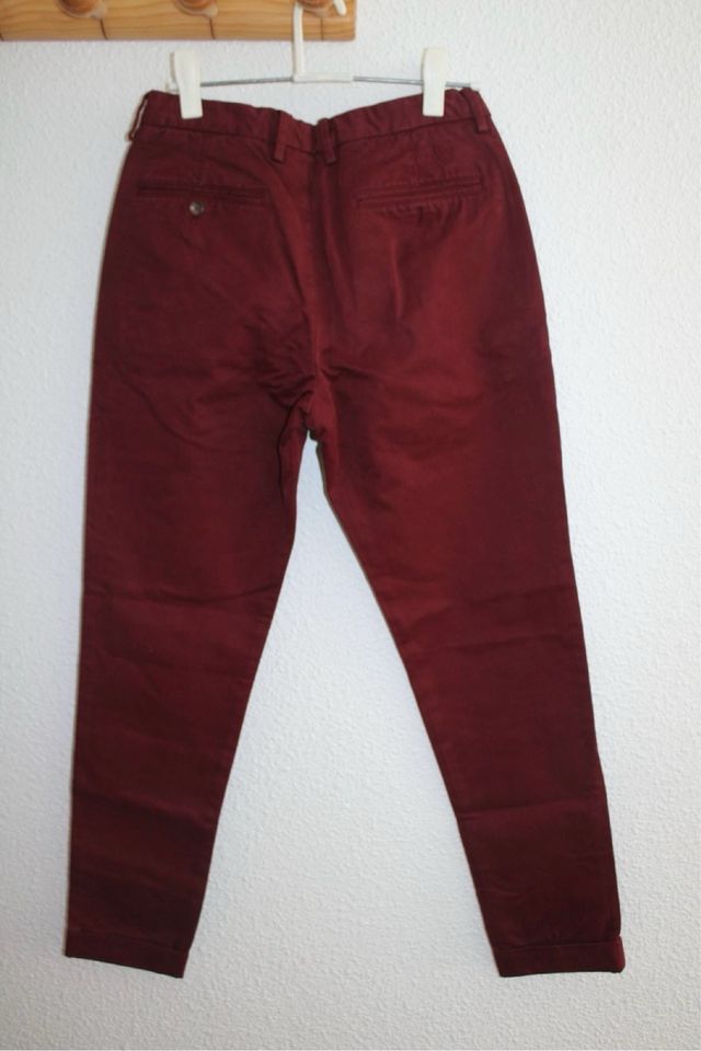 Pantalones chinos rojos hombre