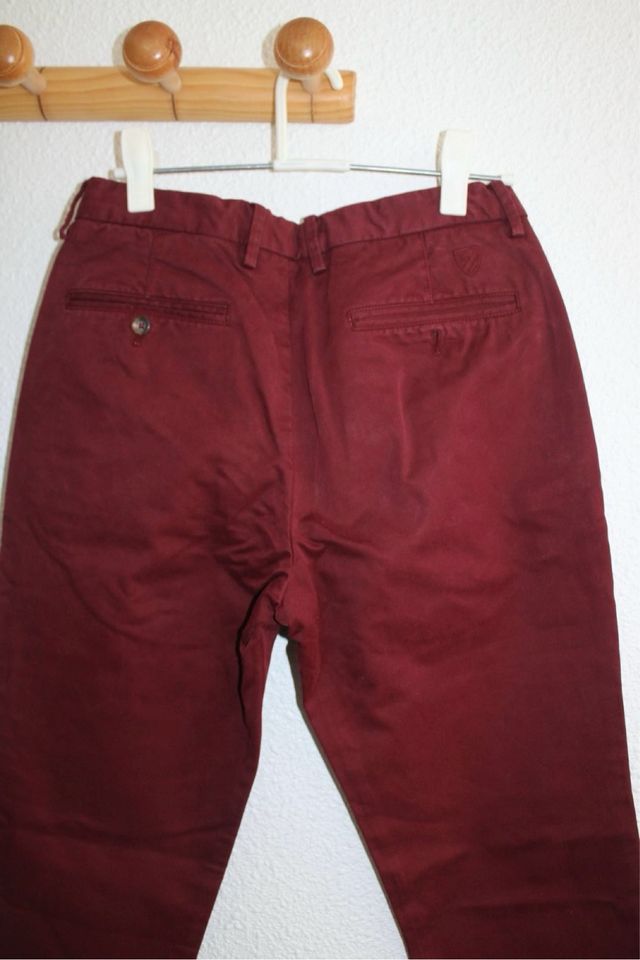 Pantalones chinos rojos hombre