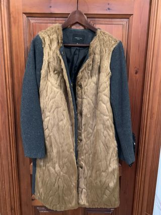 Abrigo combinado en paño y pelo