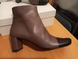 Botines piel tacón T37 topo y chocolate