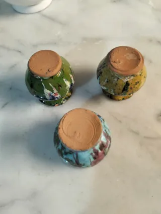 Tre anforette decorative