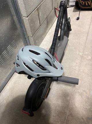 Patinete Xiaomi Lite 4 + casco decathlon