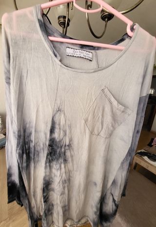 Camiseta Bershka manga larga con estampado