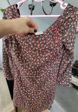 Camiseta Bershka manga larga con estampado