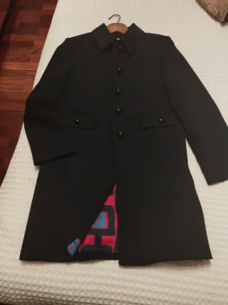 Chaqueta azul marino entretiempo