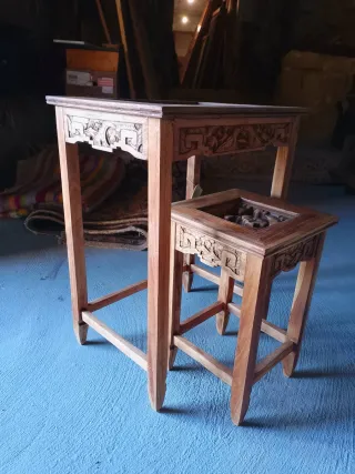 Antiguas mesas nido talladas diseño oriental