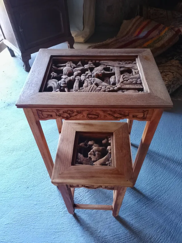 Antiguas mesas nido talladas diseño oriental