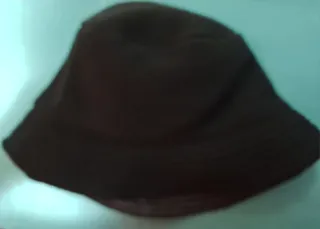 Gorro chubasquero reversible