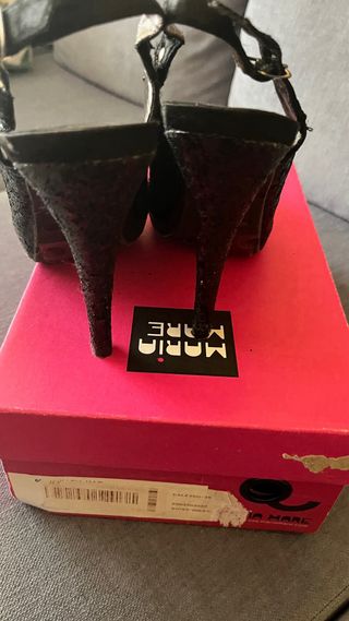 Sandalias María Mare Tacon Brillantes Negro