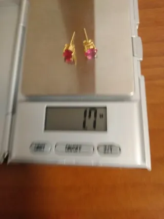 Pendientes Oro 18k y Rubíes Ovalados