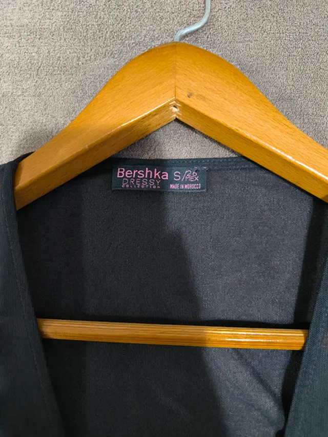 Body Bershka negro con transparencias