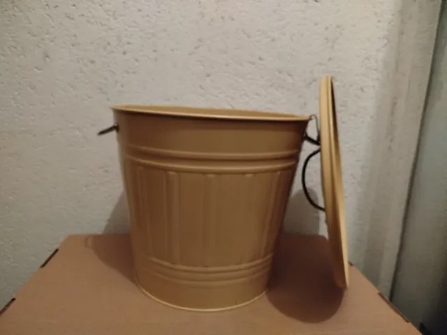 Cubo metálico Ikea beige