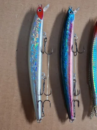 Lote de señuelos de pesca variados