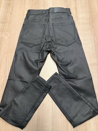 Cuatro pantalones Pitillo