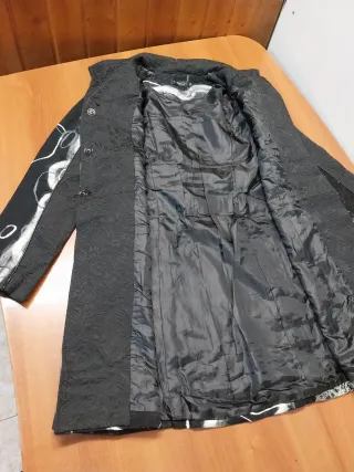 Abrigo estampado mujer