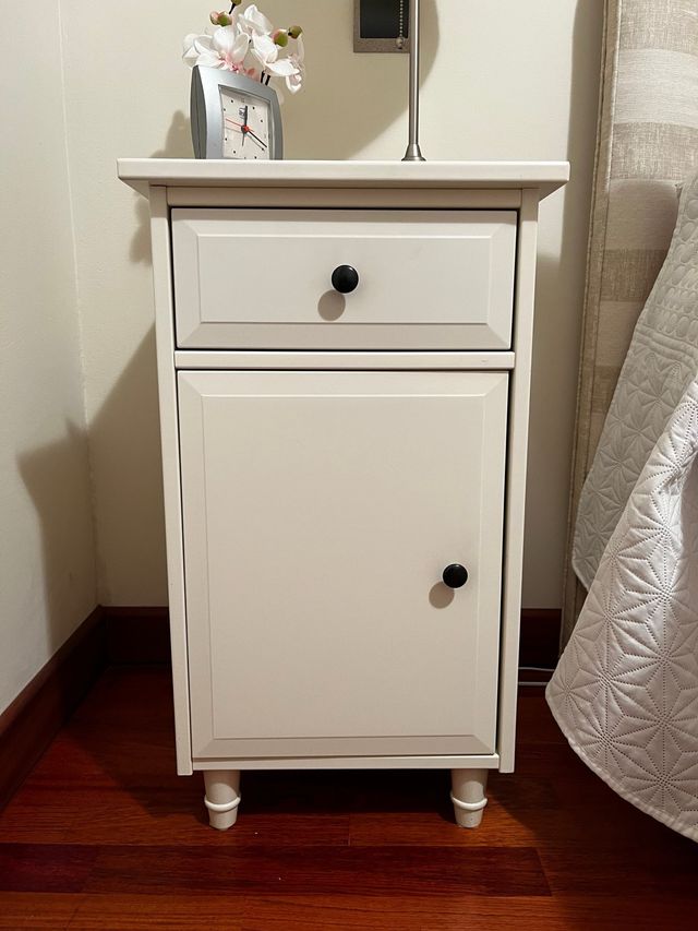 Conjunto Mesitas Noche Blancas (2 Unidades)