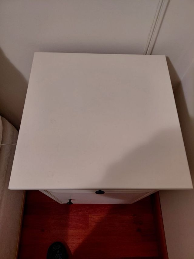 Conjunto Mesitas Noche Blancas (2 Unidades)