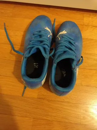 Botas de fútbol Puma niño Talla 33