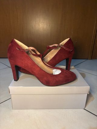 Scarpe rosse scamosciate |n. 40