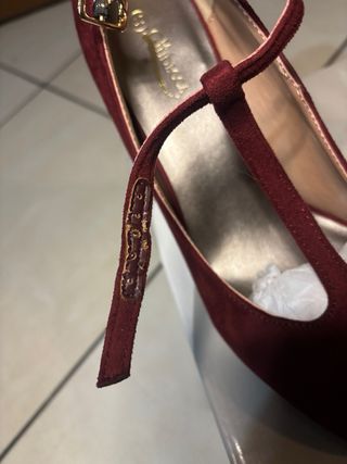 Scarpe rosse scamosciate |n. 40