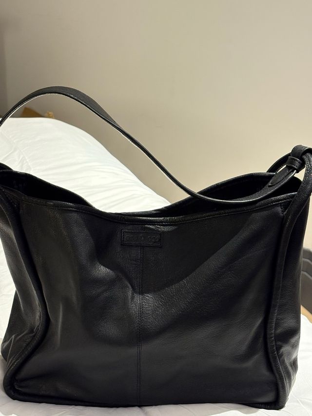 Bolso de piel Eseoese negro 100% piel cabra