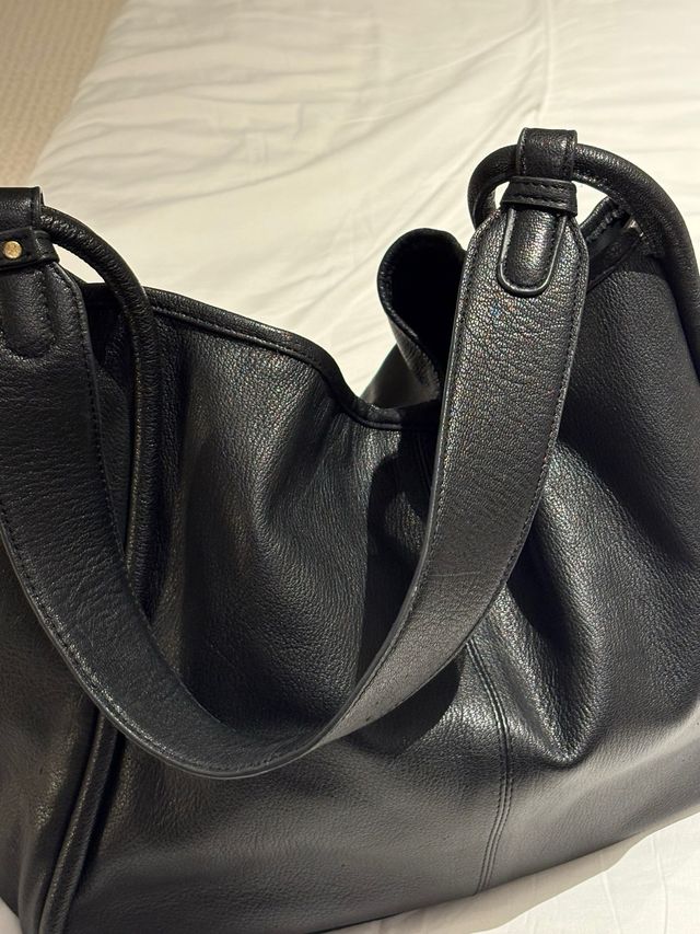 Bolso de piel Eseoese negro 100% piel cabra