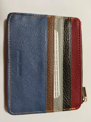 Tarjetero de piel multicolor