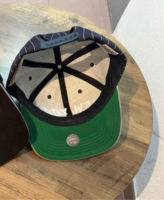 Gorra New York Yankees Rayas