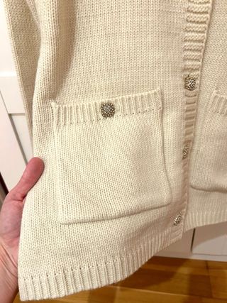 Jersey Zara Beige con Botones Joya