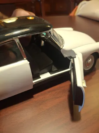 Citroën DS 1963 Escala 1:18