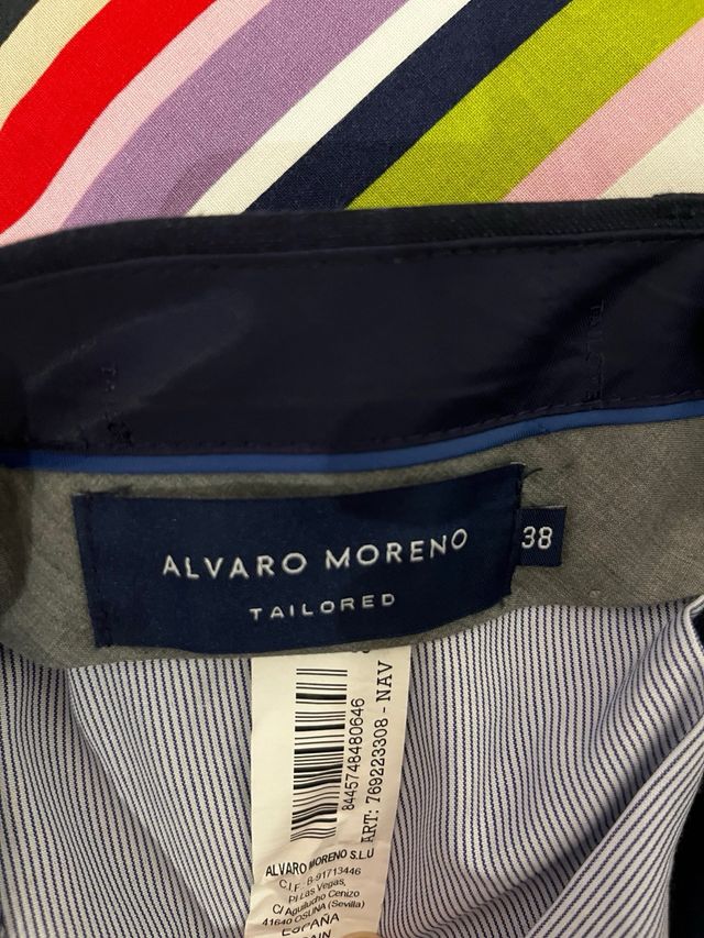 Traje azul. Como nuevo. Solo dos puestas.