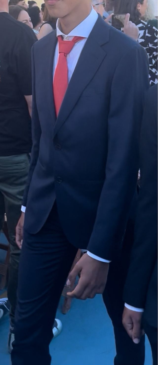 Traje azul. Como nuevo. Solo dos puestas.