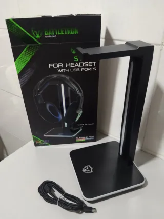 Soporte Cascos Battletron con USB y RGB