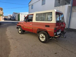 Toyota Land Cruiser BJ70 descapotable