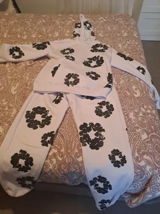 Conjunto chándal estampado
