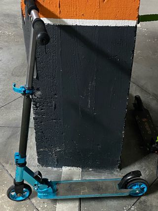 3 Patinetes dos scooters Simples y uno 3 ruedas